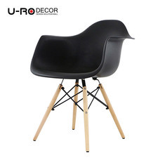U-RO DECOR เก้าอี้รับประทานอาหารเท้าแขน รุ่น CHARLOTTE (ชาร์ลอตต์) - สีดำ /ขาไม้บีช