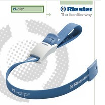 Riester สายรัดห้ามเลือด Tourniquets แบบผ้ามีตัวล็อค สีฟ้า ยี่ห้อ Riester รุ่น Ri-Clip (สีฟ้า)