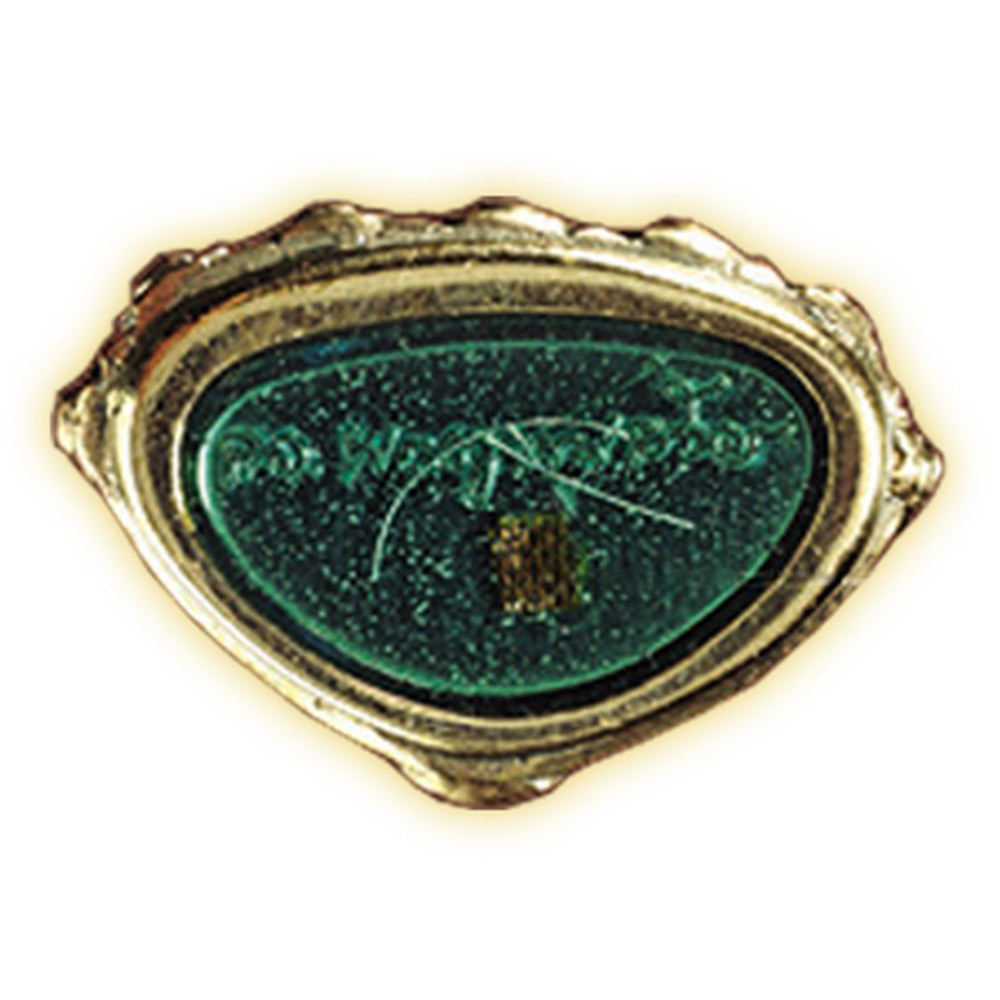 224034_02_amulet.jpg