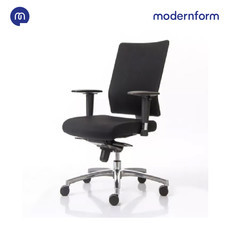 Modernform เก้าอี้สำนักงาน รุ่น PI เก้าอี้พนักพิงกลาง ขาอะลูมิเนียม เบาะหุ้มผ้าดำ พนักพิงหุ้มผ้าตาข่ายดำ