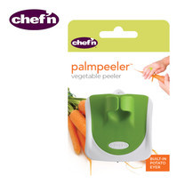 Chef'N อุปกรณ์ปอกเปลือกผักและผลไม้ รุ่น Palm Peeler CDU - สี Arugula